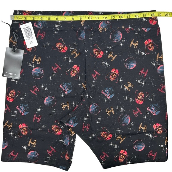 Torrid Women’s Plus Size Disney Lucas Star Wars Signature Premium Bike Short - Picture 12 of 12
